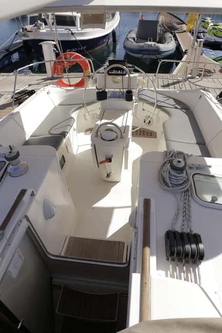 3h Whale Watching Share Tour Beneteau Oceanis 440 - Should you book the 3-hour Beneteau Oceanis whale watch?