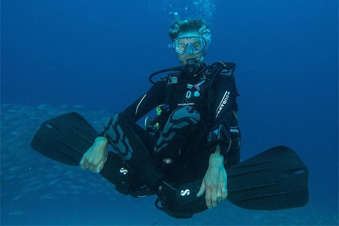 ADVANCED OPEN WATER CERTIFICATION - Improve your scuba diving skills up to 30m ! - Why Tenerife is a smart choice for your Advanced Open Water goal