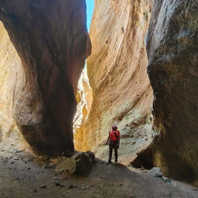 Canyoning Tenerife: Canyoning Los Arcos la Orotava - Safety briefing and the hike to the head of the ravine