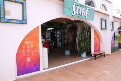 Group Surfing Lesson at Playa de las Américas, Tenerife - Included Gear and the End-of-Lesson Photo Feedback That Actually Helps