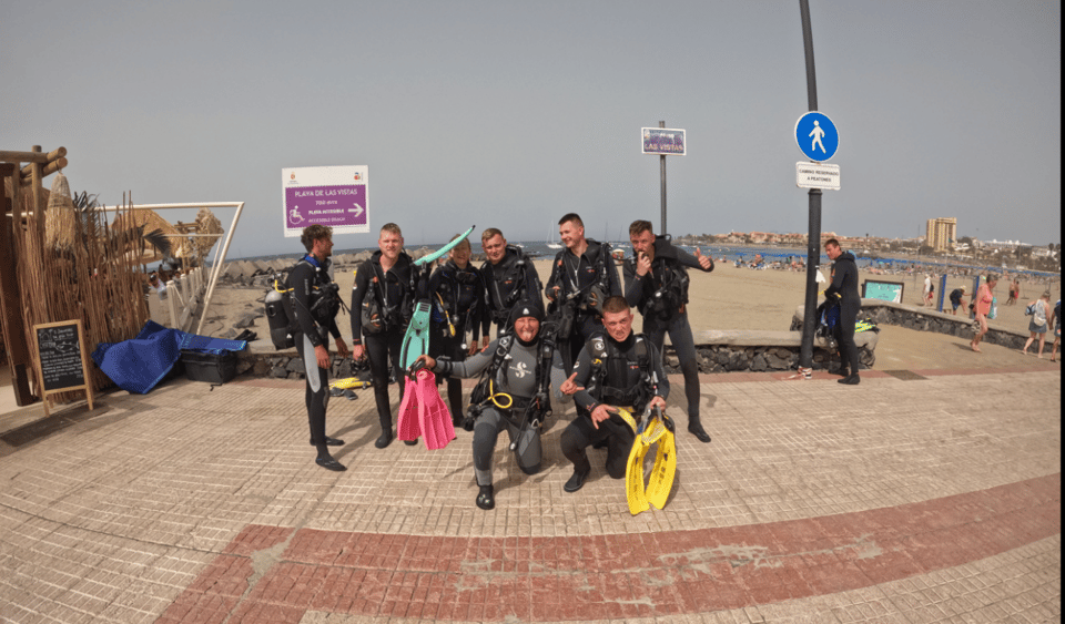 Los Cristianos: Try Dive for beginners - The training moment: breathing, hand signals, and calm control