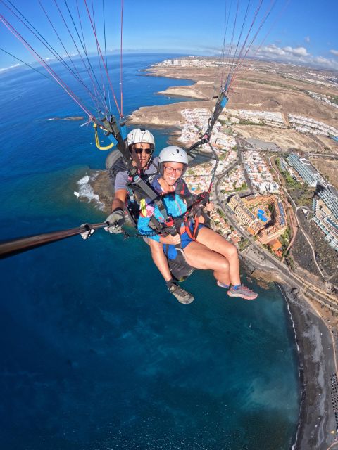 Paragliding flight with a Spanish Champion 2021/2022. - Views, photos, and the GoPro upgrade for keeps