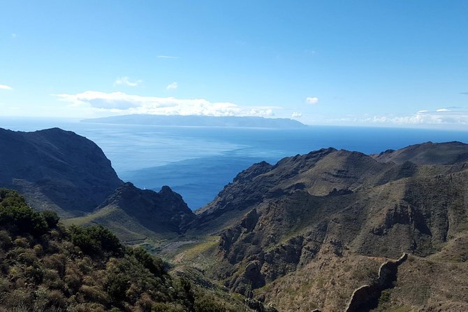 Private VIP Tour Tenerife Magic Circle - Los Roques de Garcia and the Observatorio del Teide quick stops