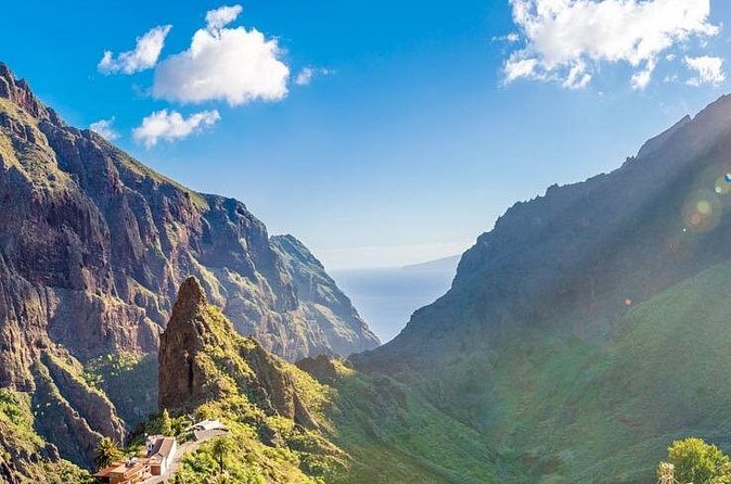 Private VIP Tour Tenerife Magic Circle - El Palmar de Vejer: best-preserved agriculture from the road