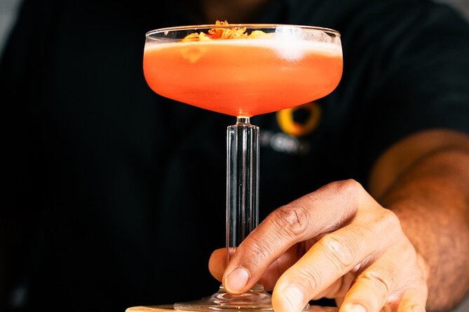 Professional Cocktail Masterclass - A 75-minute cocktail lesson in Adeje’s Nashira
