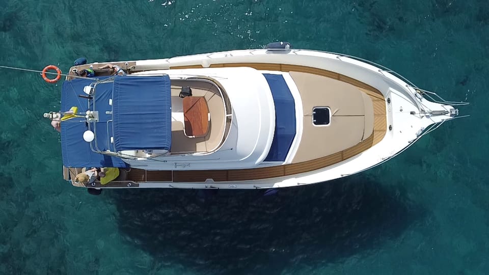 Puerto Colon : Shared/private boat trip with snack & Drinks - Key highlights I’d pencil in