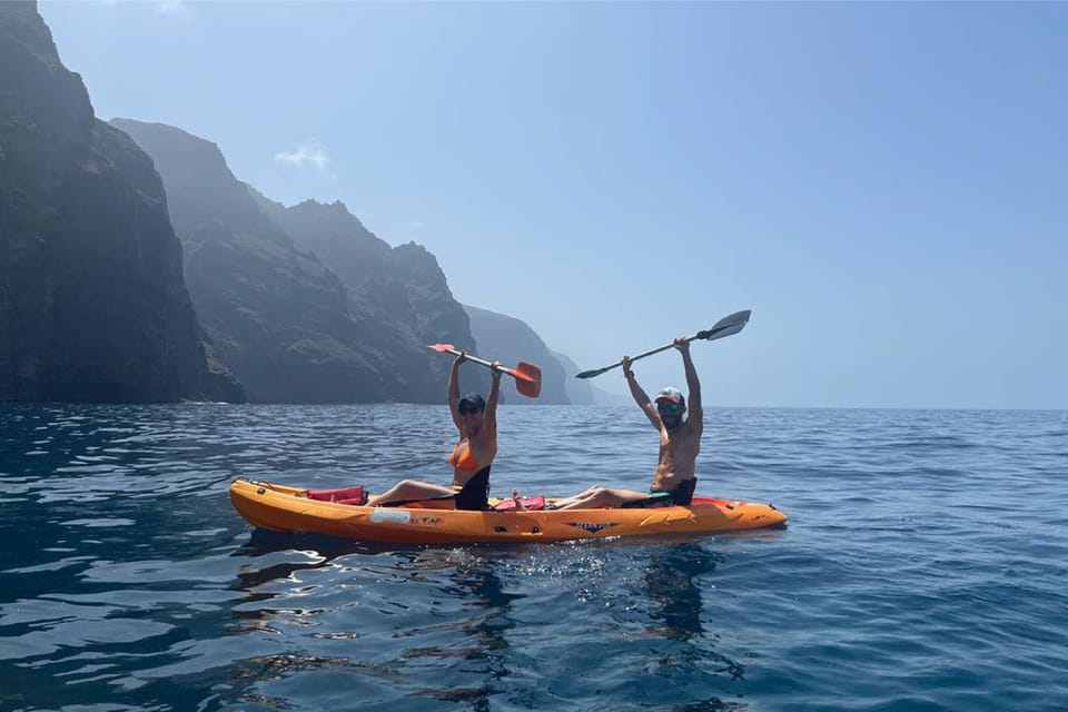 Punta de Teno: Kayak Safari overlooking Los Gigantes Cliffs - Punta de Teno Kayak Safari: Los Gigantes looks bigger from the water