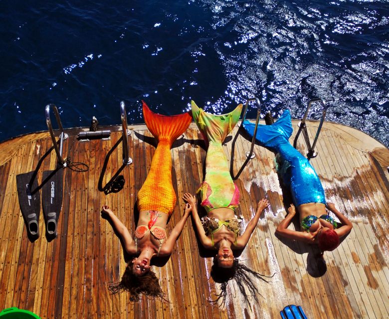 Radazul: Mermaid Experience and Photo Shoot - Monofin Fit, Breathing Skills, and What You Learn to Do Underwater