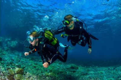Santa Cruz de Tenerife: Beginner's Diving & Introduction - Meeting at Macaronesian Divers and getting set up right