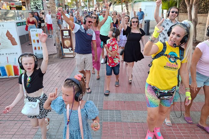 Silent Disco Walking Tours - Guides and hosts: how they turn first-timers into dancers