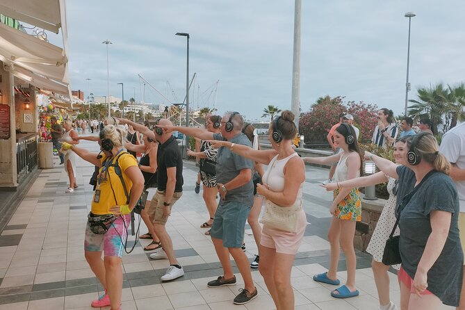 Silent Disco Walking Tours - What to bring: the small details that save your evening