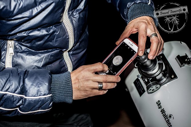 Stargazing Experience with Dinner & Drinks - Dinner and bubbly: the warm-up that can be either great or annoying