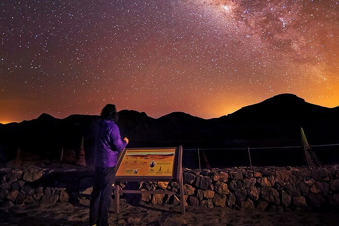Stargazing Experience with Dinner & Drinks - Learning the sky: how the guide work makes it click