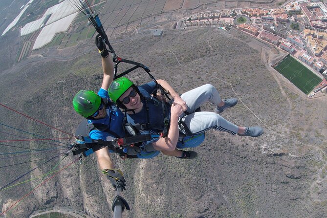 Tandem Paragliding Flight in Costa Adeje from 1100m - Gearing up and briefing: what to listen for before you fly