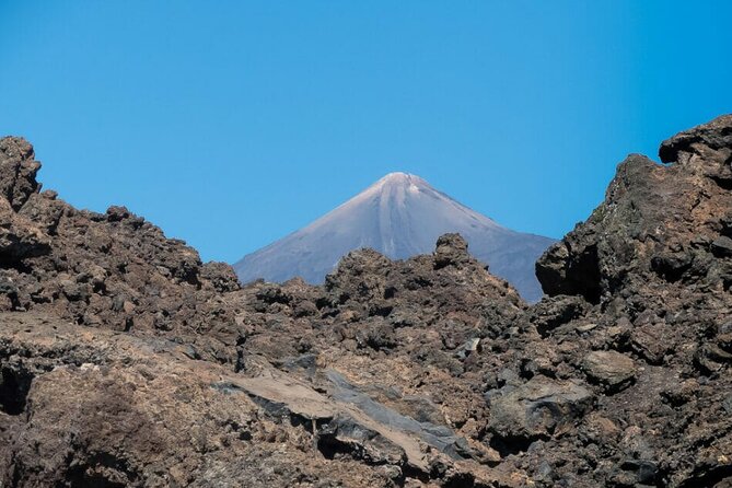 Teide National Park Full Experience with Professional Guide - Los Roques de Garcia: rocky pillars at the feet of the peak