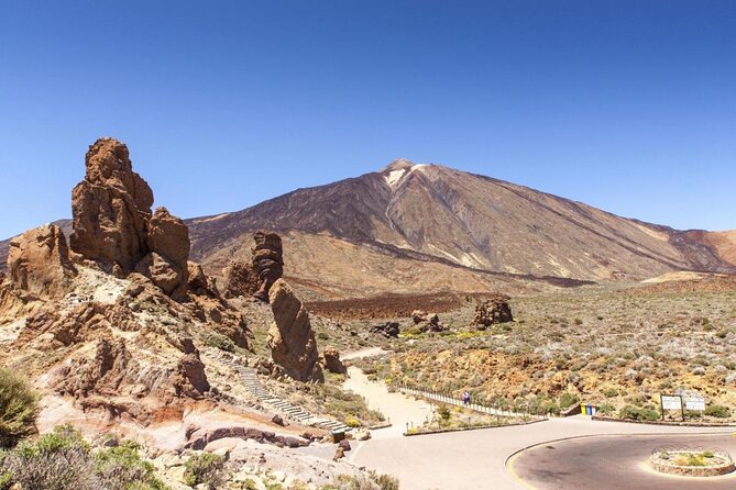 TEIDE NIGHT Astronomy Stargazing Bus Tour, Meal & Drinks included! - Canarian dinner first: what the food stop really means for your comfort