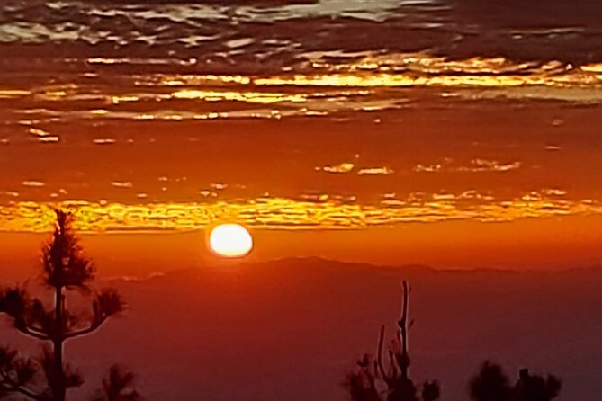 TEIDE NIGHT, Stargazing Bus Tour, Meal & Drinks included! - Sunset above the cloud sea: the built-in wow moment