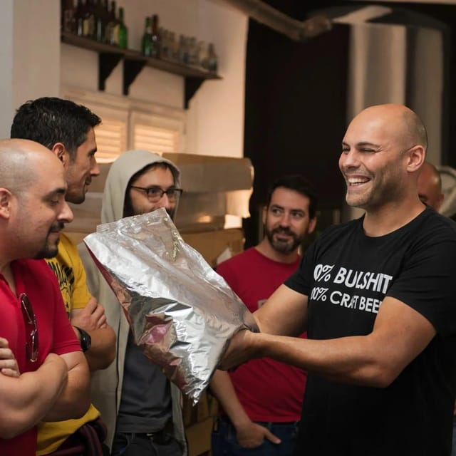 Tenerife : Brewery guided tour with tasting at TACOA Brewery - Languages and logistics that actually affect your experience