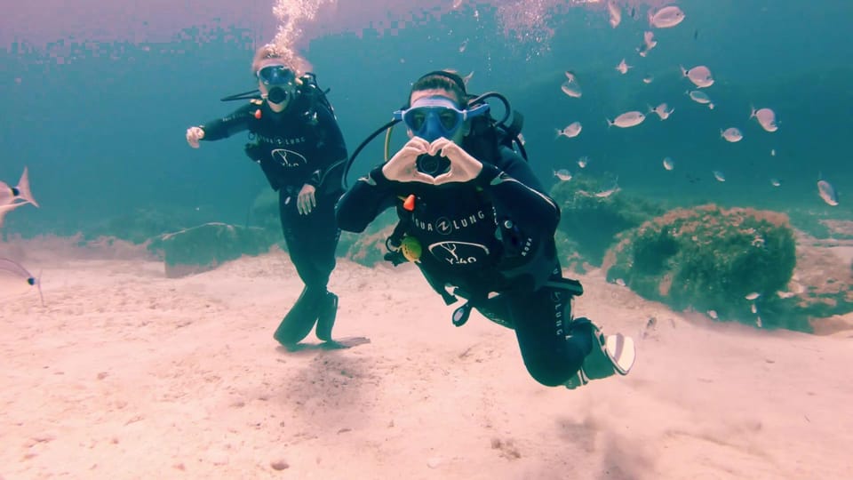 Tenerife - Discover Scuba Diving Experience with Instructor - The 45-minute class and safety briefing: what you’ll actually do