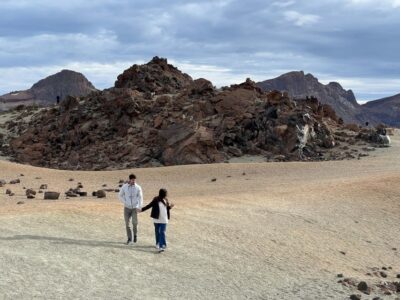 TENERIFE MEMORIES: PROFESSIONAL PHOTO SHOOT - What the Photographer Actually Does (So You Look Natural)