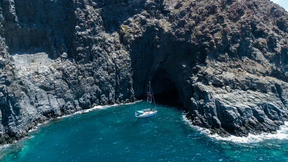 Tenerife: Ocean Pack Jet Ski and Yacht Whale Watching - Getting there: meet at Av. de Colón, harbour gate 4