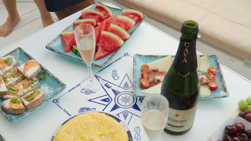 Tenerife: Private Luxury Yacht Sunset Cruise - Price and Value: Why $901 Can Make Sense for Up to 10