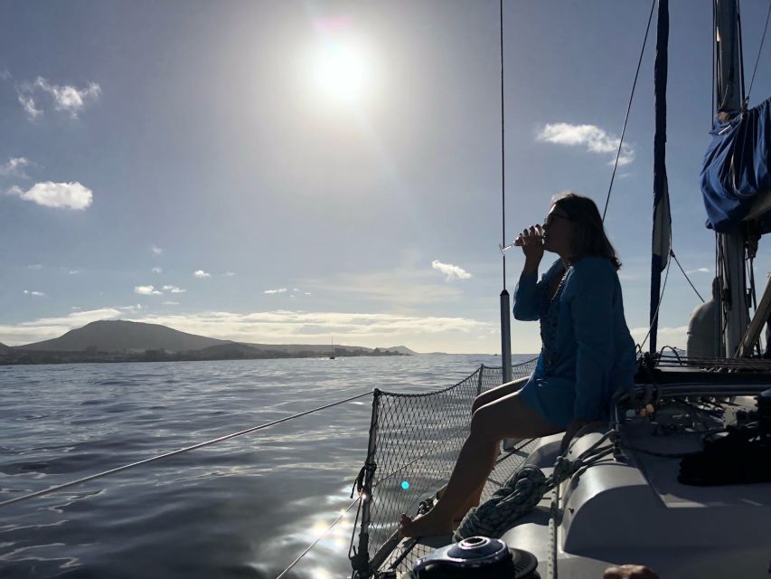 Tenerife: Private Sunset Charter with Drinks and Tapas - Guide and captain: language options and the human touch