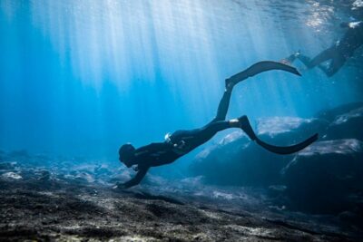 Tenerife : Snorkeling underwater with freediving Instructor - Safety briefing and ear equalisation: the comfort skill that keeps you in control