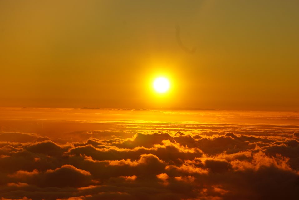 Tenerife: Sunset Teide National Park & Photos - Parador-area views: the second angle that can show up to three islands