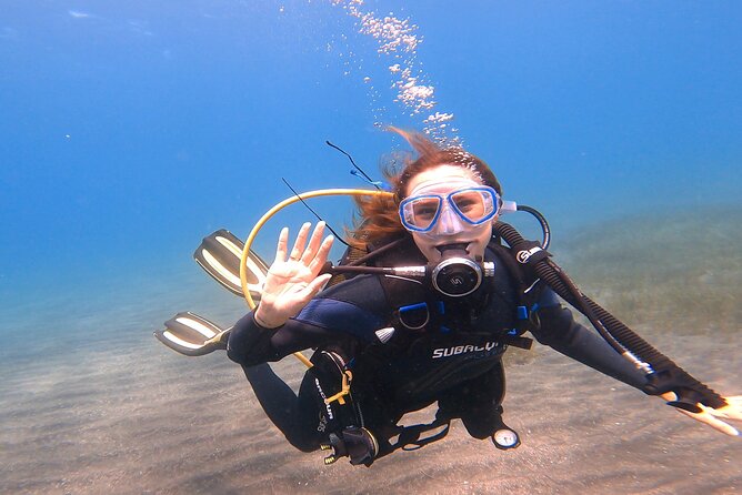 Tenerife Under The Sea - dive into 1-1 personalised experience - Getting Comfortable Underwater: Shallow Start and Calm Breathing