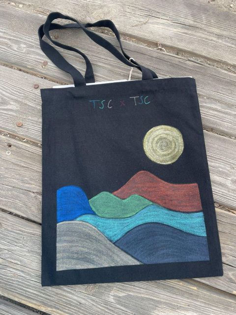 Tote Bag Design Workshop in El Médano - Tote Bag Design in El Médano: why this feels more than a craft